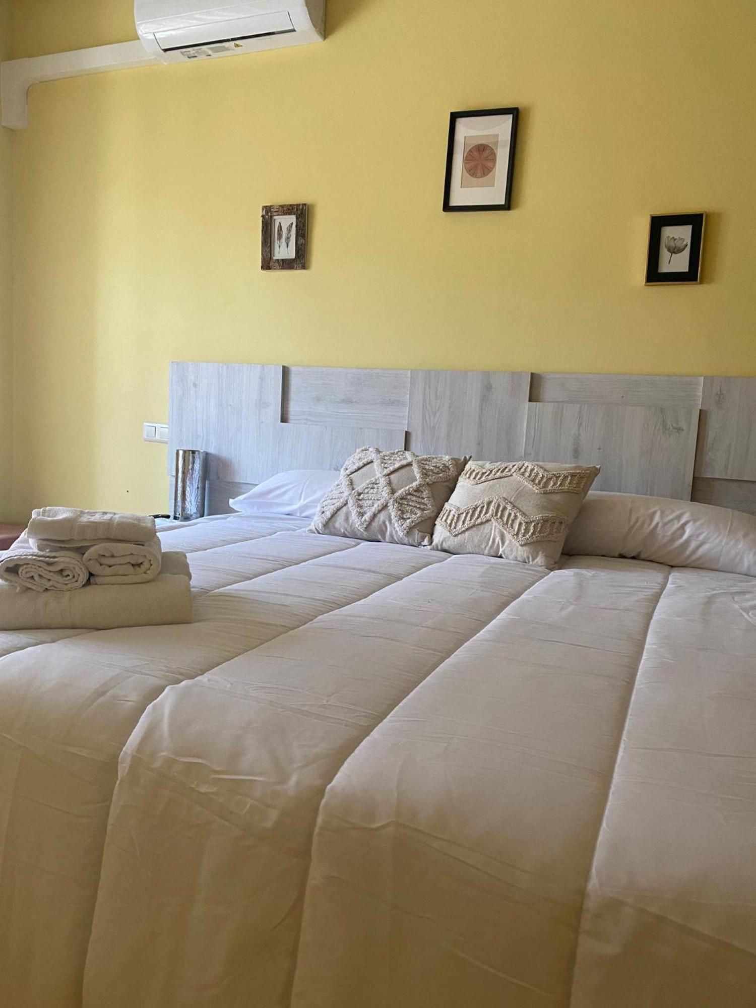 Hotel Restaurante Agapio De Tresnino Кинтанилья-де-Онесимо Экстерьер фото