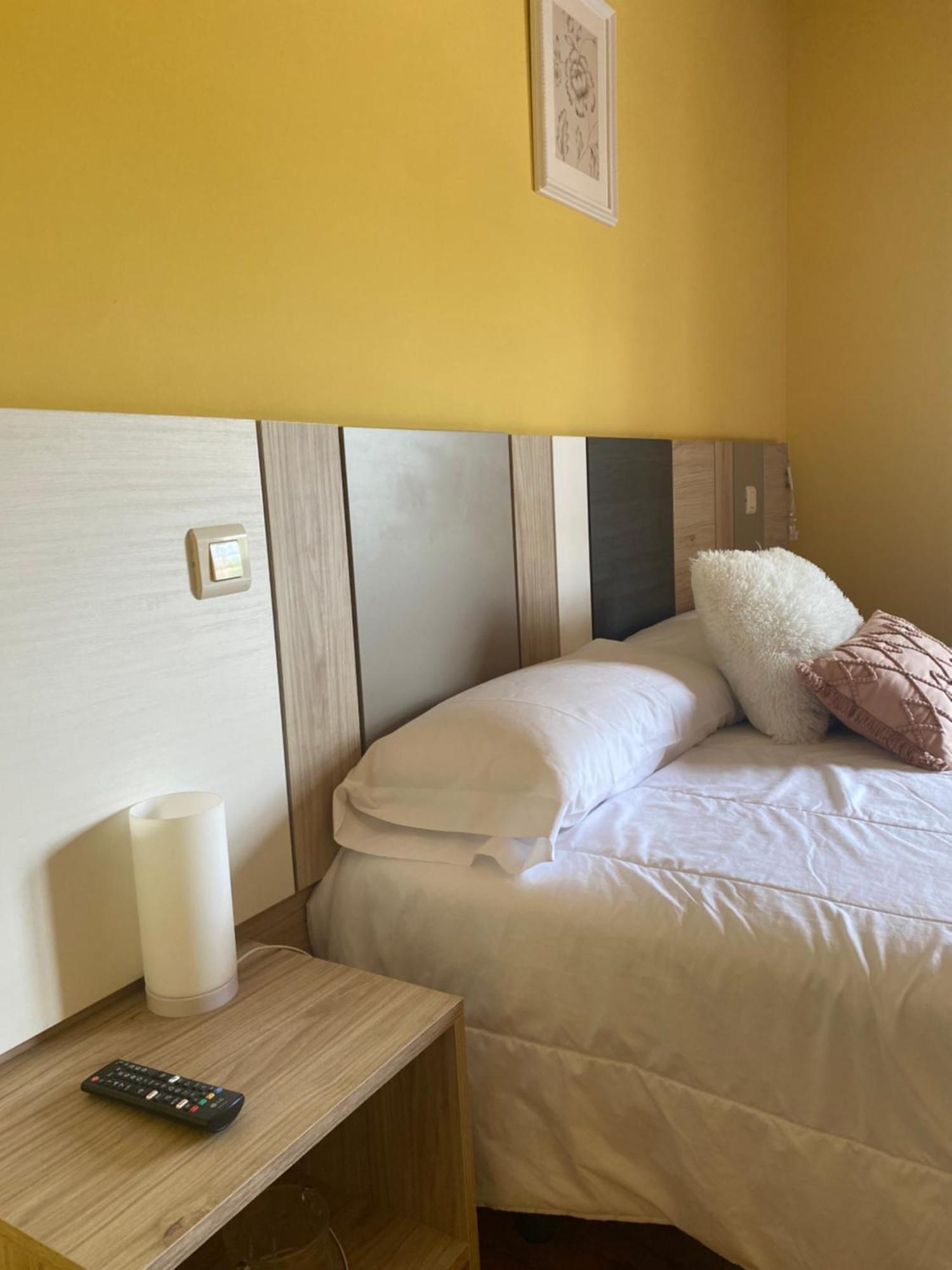 Hotel Restaurante Agapio De Tresnino Кинтанилья-де-Онесимо Экстерьер фото
