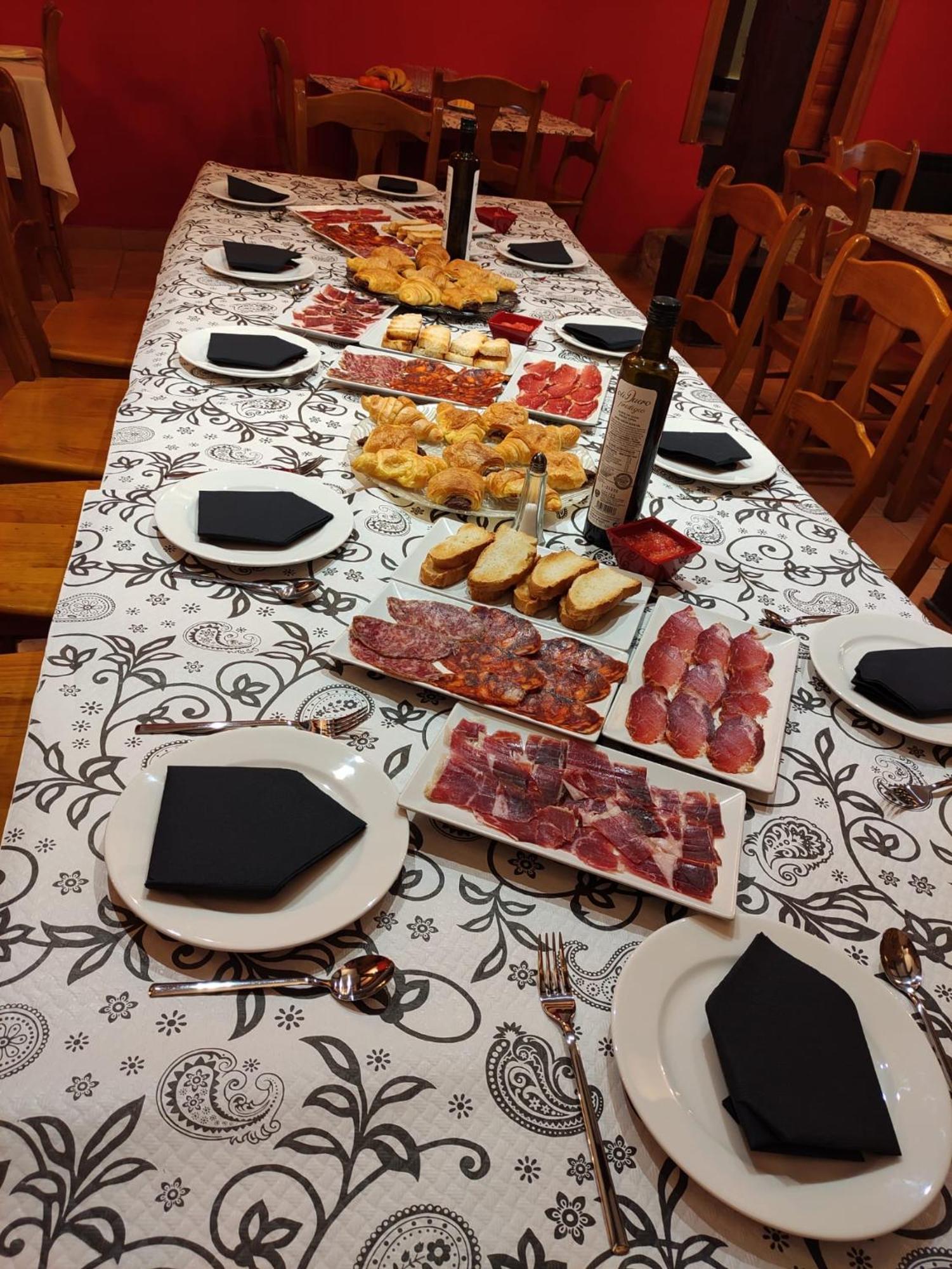 Hotel Restaurante Agapio De Tresnino Кинтанилья-де-Онесимо Экстерьер фото